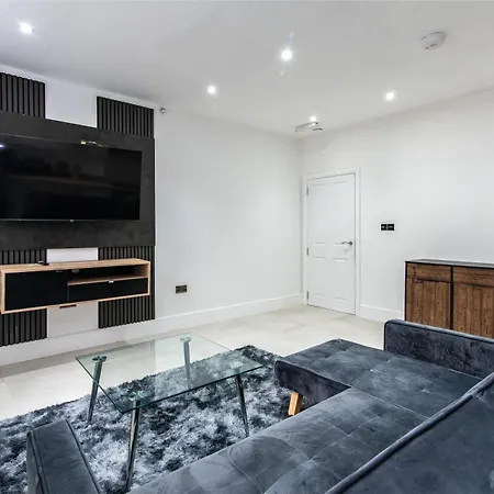 1-bed Near Centre *