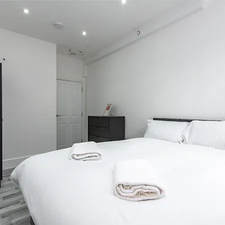 1-bed Near Centre